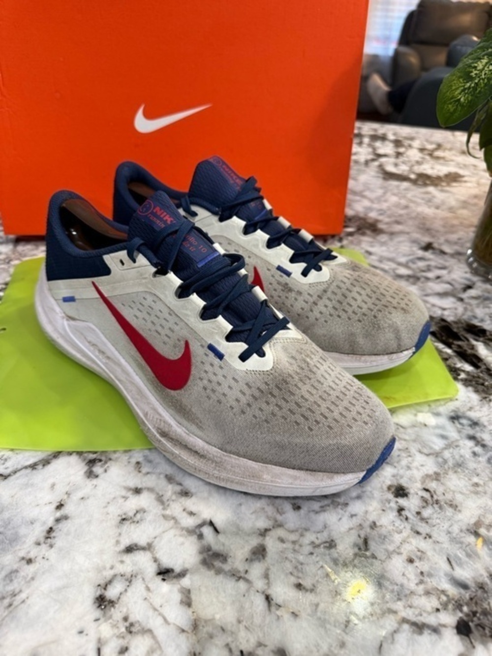 Nike Air Winflo 10 Running Shoes men’s size 11